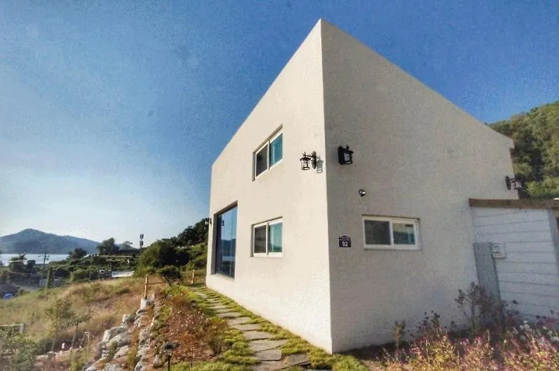 ホテル Ganghwa Mj Hauseu インチョン広域市 4*,